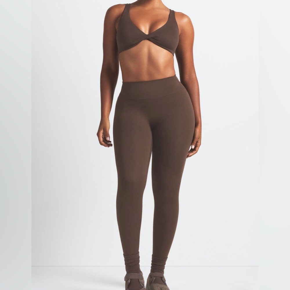 NIKESkims High-Waisted Leggings 26” (med)